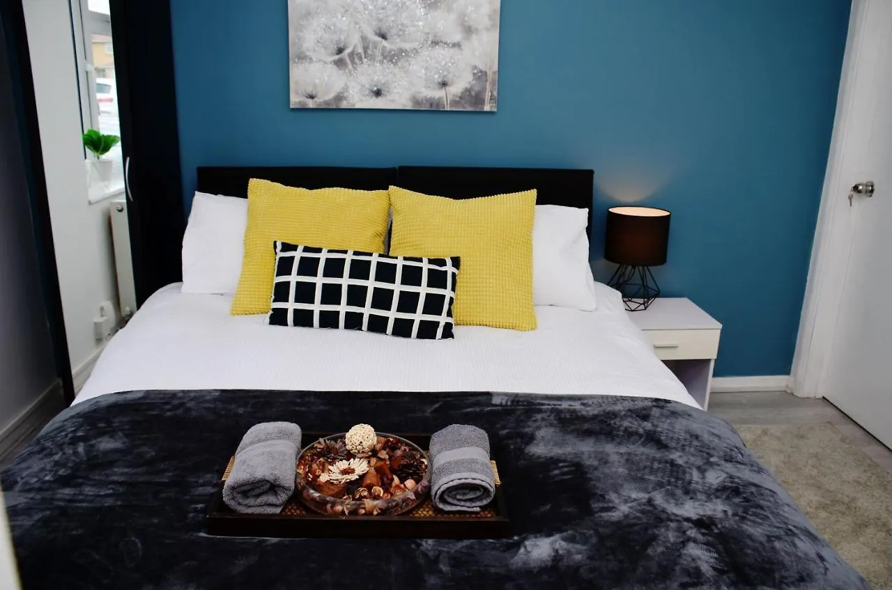 Holiday home 1Fg Dreams Unlimited Serviced Accommodation- Staines - Heathrow Stanwell